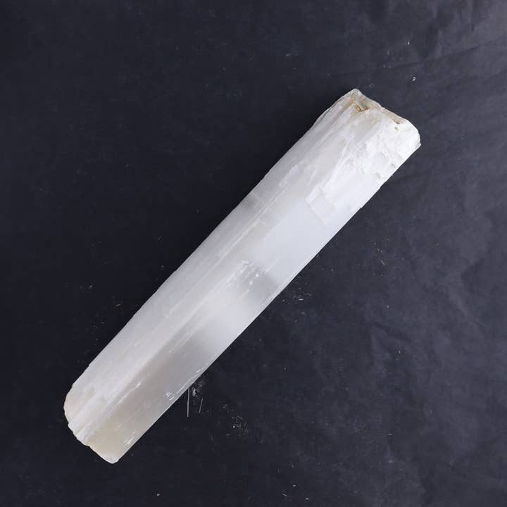 Mi Esperanza Minerals - Wholesale Spiritual Stone/Crystal - Selenite Logs Set of 23