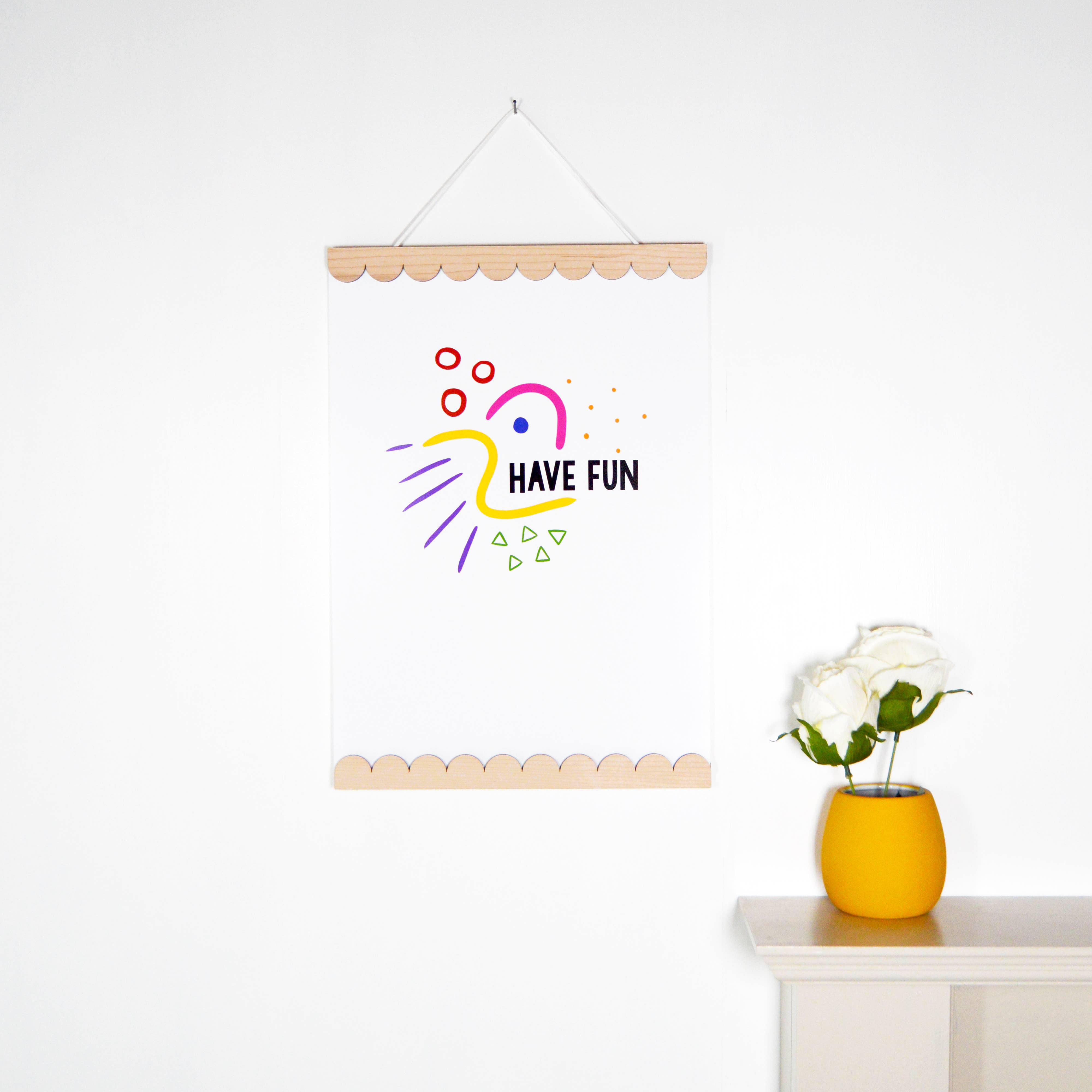 Altered Chic - Wholesale Picture Frame - A3 Scallop American Maple Magnetic Picture Hanger1