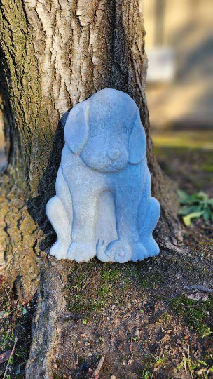 Backyard Stone Art – Großhandel Trittstein – Süßer Hundewelpe mit Schnecken-Trittstein aus Beton.1