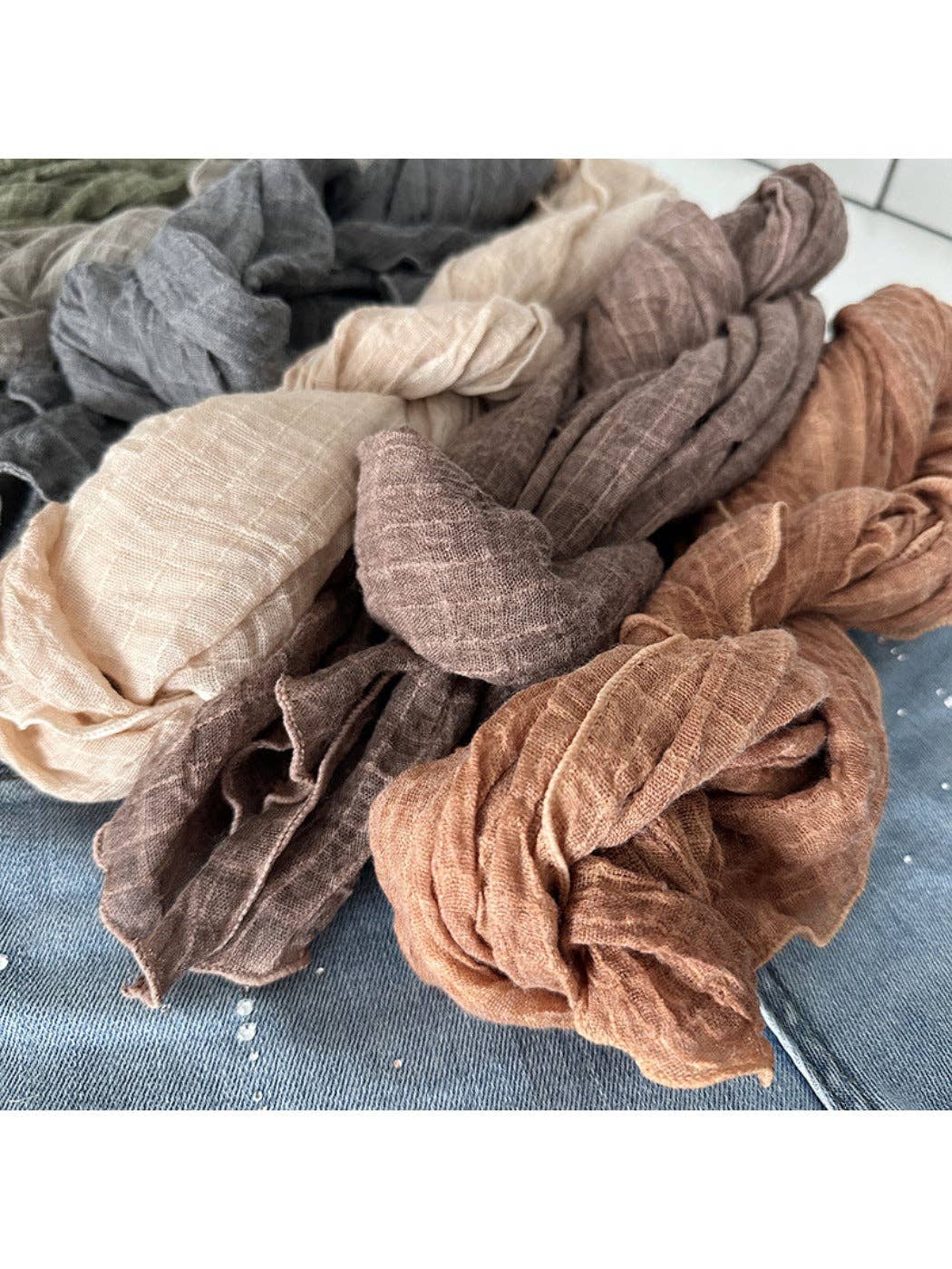 Funkyrel® Atzbranding Limited - Wholesale Scarf - Women's - Scarvii - Vintage Solid Color Women's Crinkled Scarf9