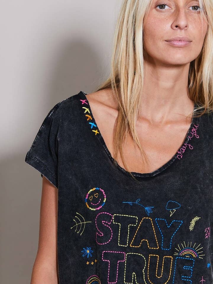 One Tee - Wholesale T-shirt – women's - ANDREY T-SHIRT3