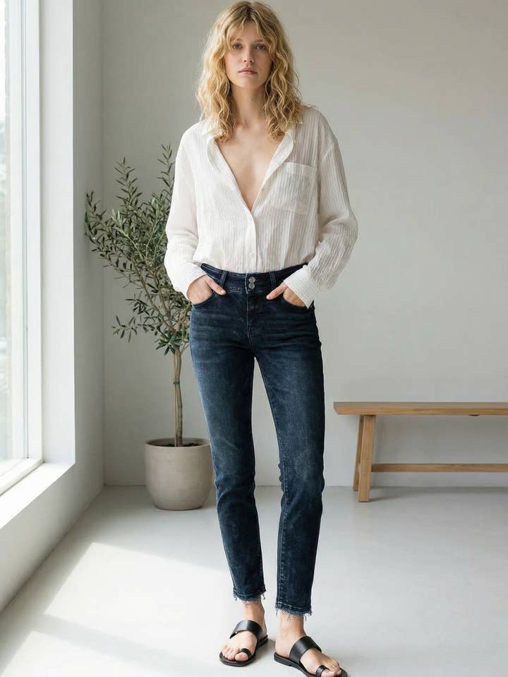 MID RISE DOUBLE BUTTON CIGARETTE JEANS for wholesale by ARTEMIS VINTAGE