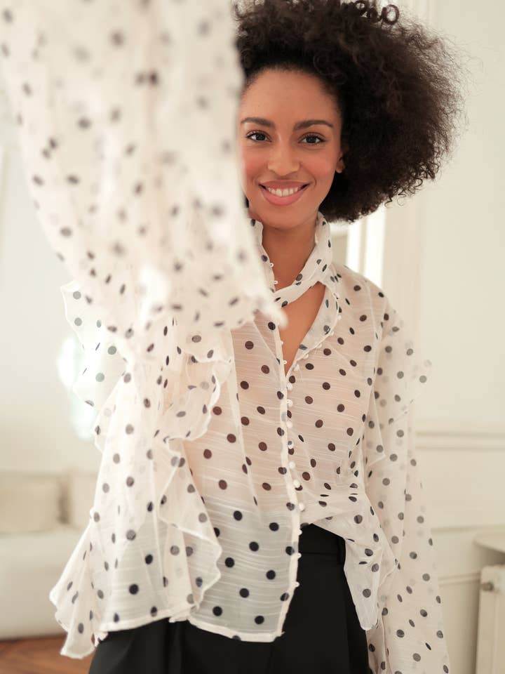 Gepunktete Bluse mit Rüschen für den Großhandel von Laura Laval Paris