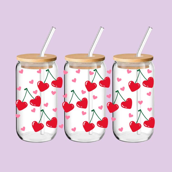 Gobelet Cherry Hearts pour la vente par Vintage Rebels