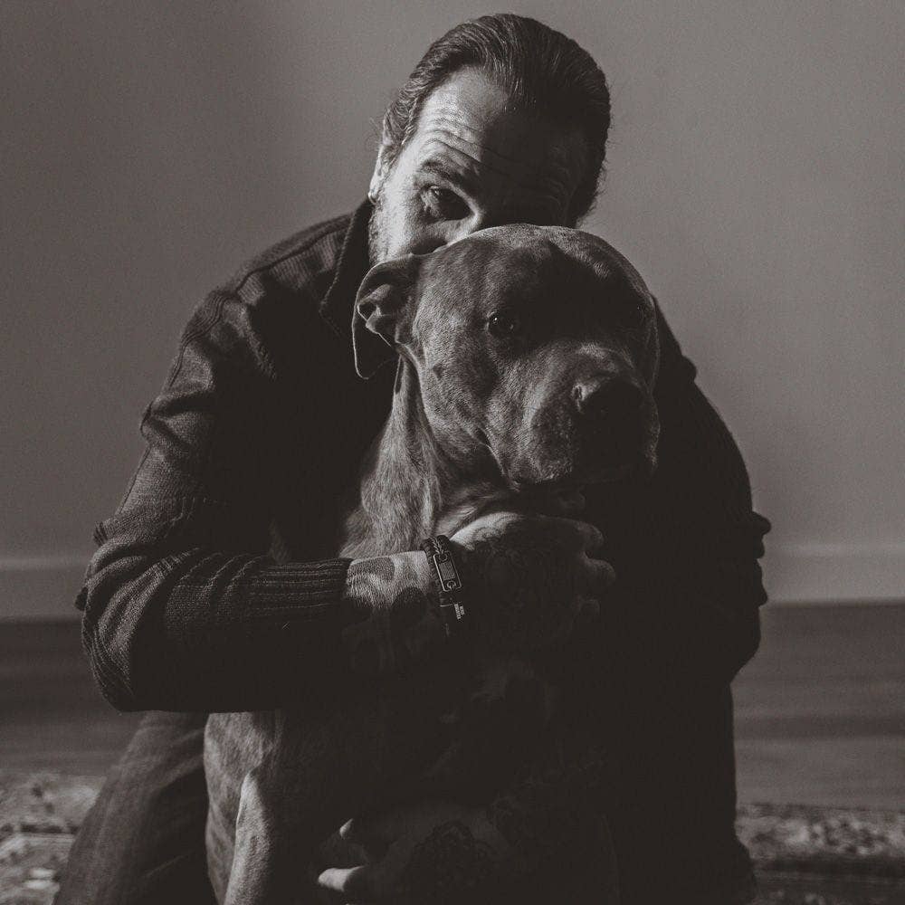 The Hero Company – wholesale Vävt/flätat armband – Hero Company-Camo Paracord bronsflaggarmband - hjälper till att para veteraner med en följeslagare- Faire8