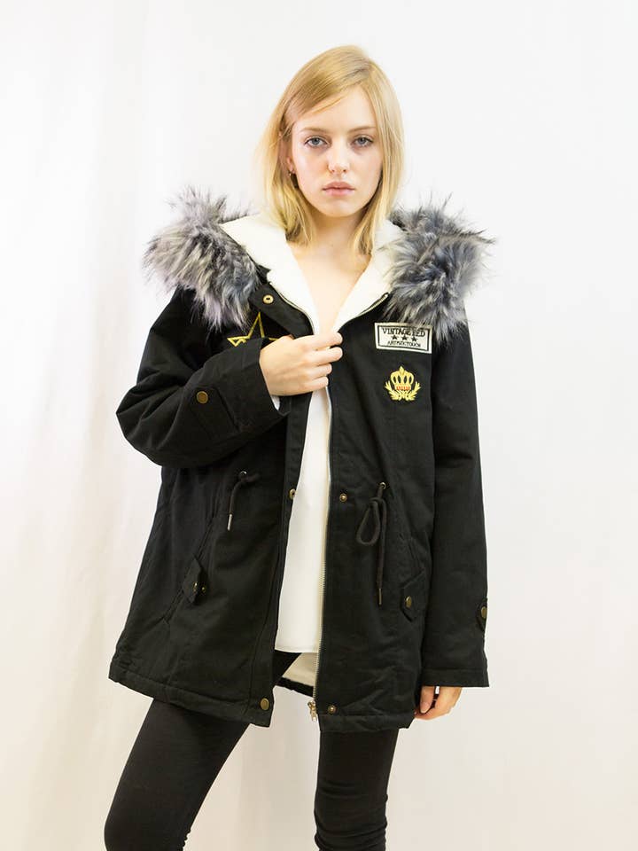CY FASHION. LONDON – Parka - Mulher por atacado – Casaco Parka estilo americano com capuz de pele sintética