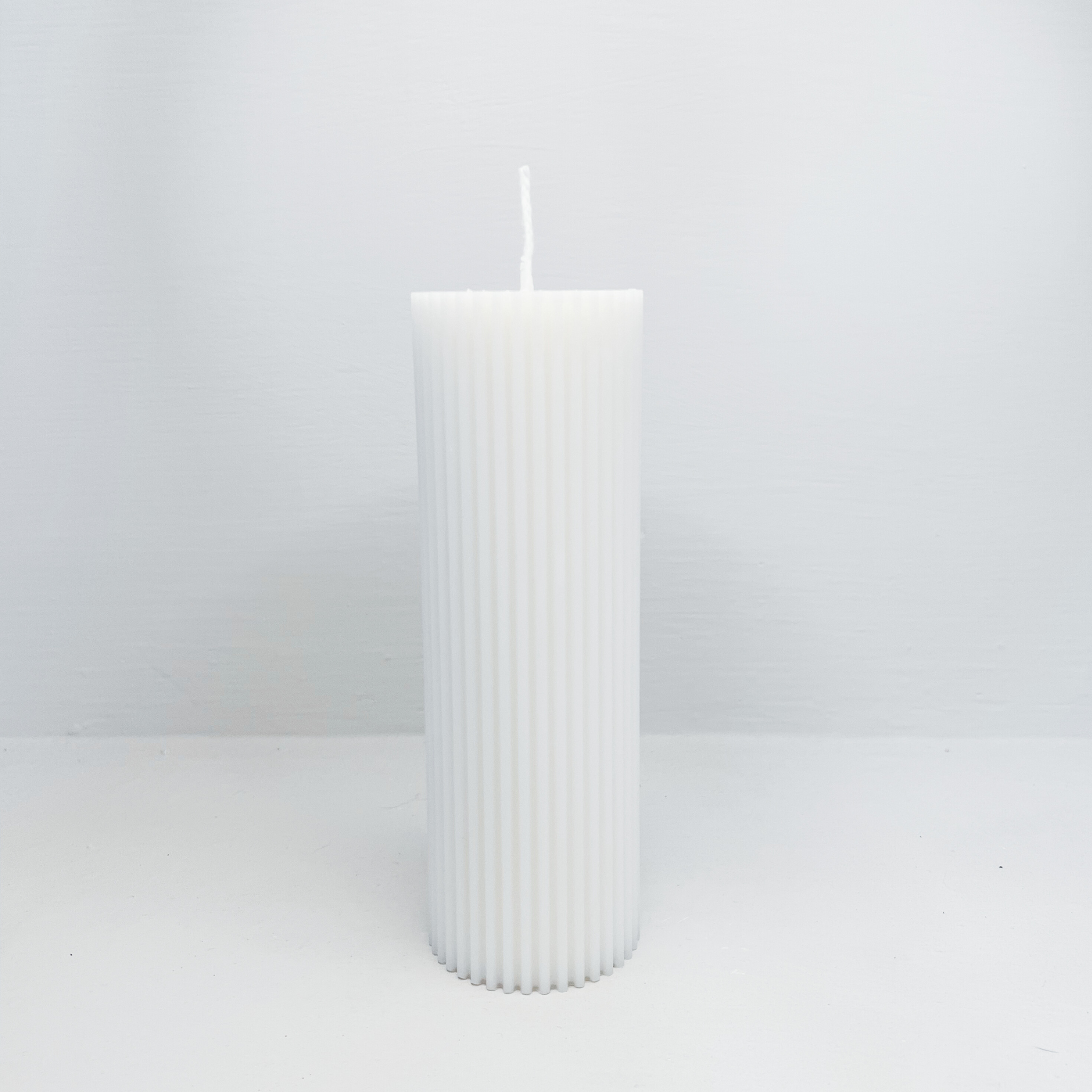 AV Private Label Lab - Wholesale Pillar Candle - Candela DESIGN1