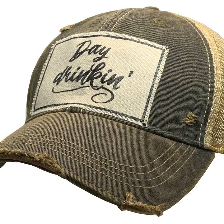 Day Drinin' nødlidende Trucker Hat Baseball Cap for engroshandel hos Vintage Life