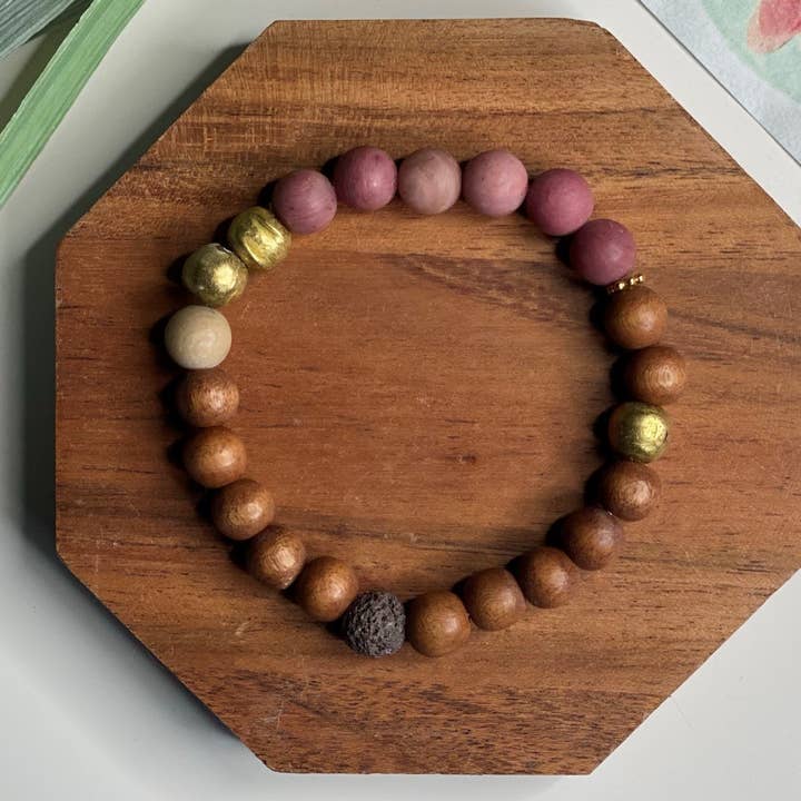 Bracelet Bellatrix - Amour de soi pour la vente par Old Post Company