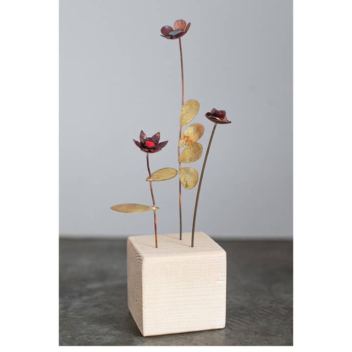 Quadratische Skulptur 3 für den Großhandel von ELZA PEREIRA