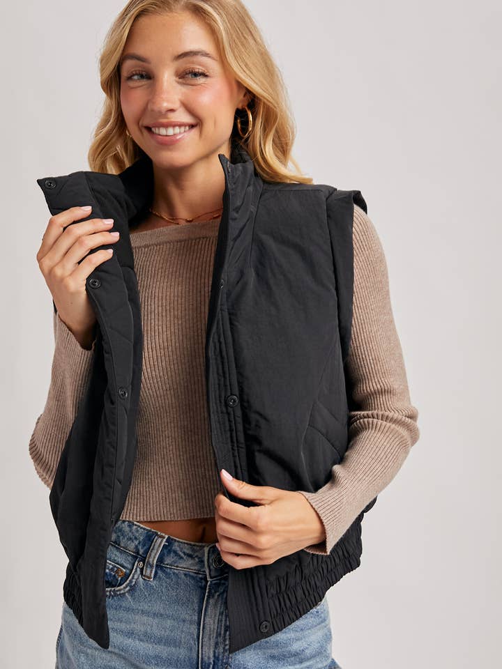 Bluivy - Wholesale Outerwear Vest - Women's - BOMBER STYLE PUFFER VEST WITH POCKETS23