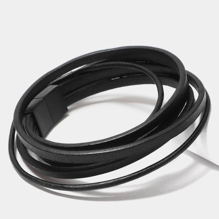 Modern Men's Bracelet Leather Star PG70 made of Black Leather for wholesale by STARBEIT