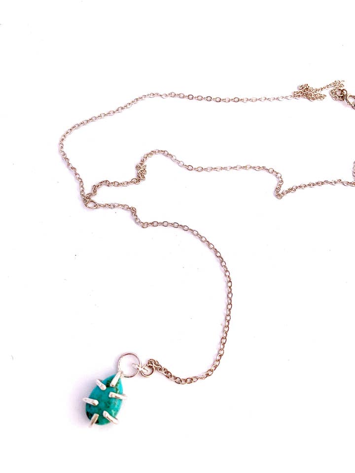 Collier Lariat en forme de larme pour la vente par Union Studio Metals