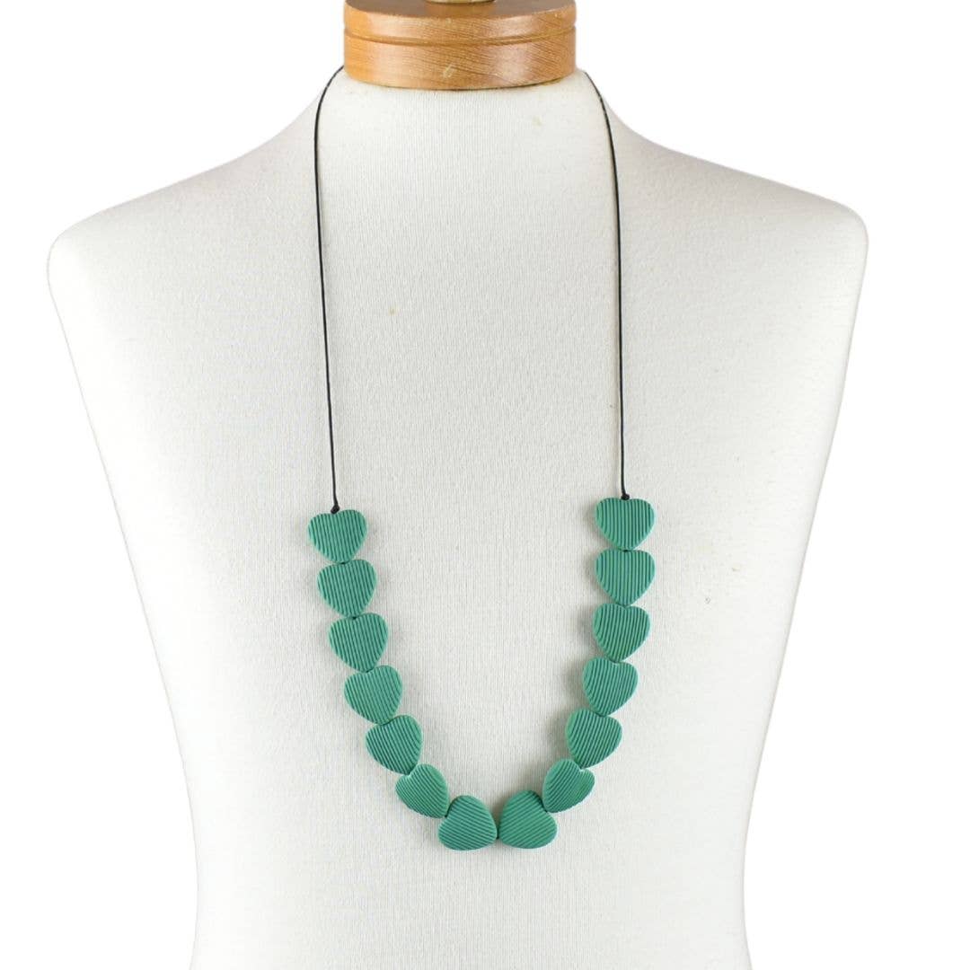 Taylor Hill Scarves & Co - Wholesale Beaded/pearl necklace - THSJ1266: Teal: Heart Resin Necklace2