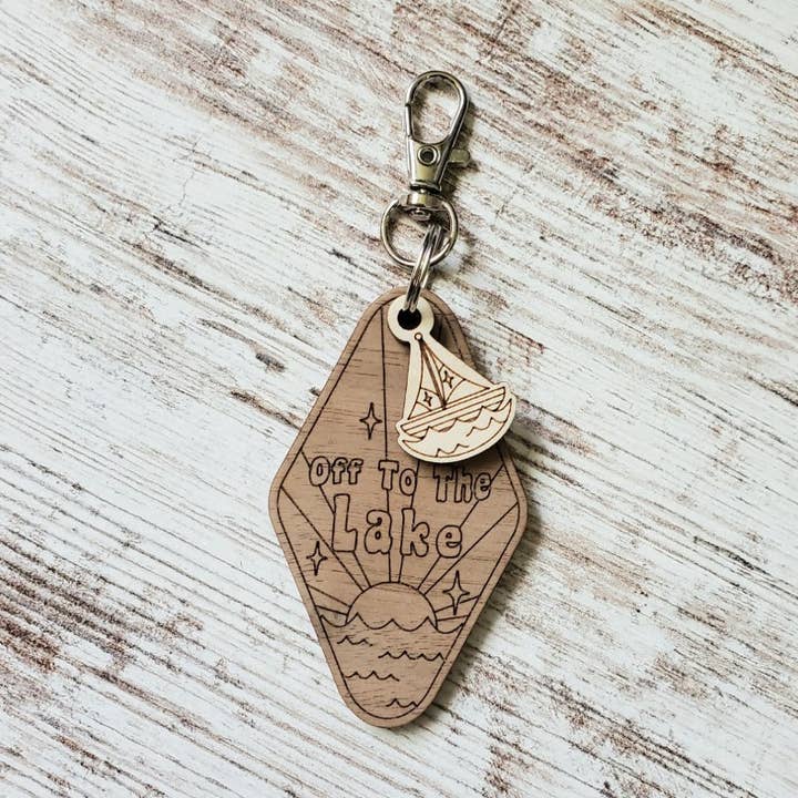 Au large du lac pour la vente par The Sweet T Boutique