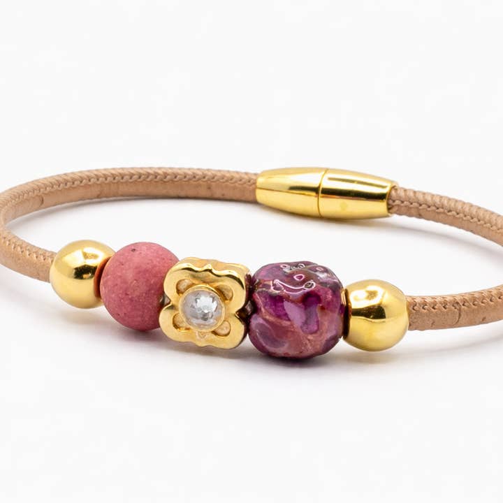 Pulseira feita à mão em cortiça natural, com pedras rugosas por atacado de Line Cork