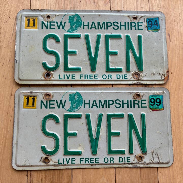 1994–1999 New Hampshire Wunschkennzeichen-Paar – SEVEN für den Großhandel von RusticPlates