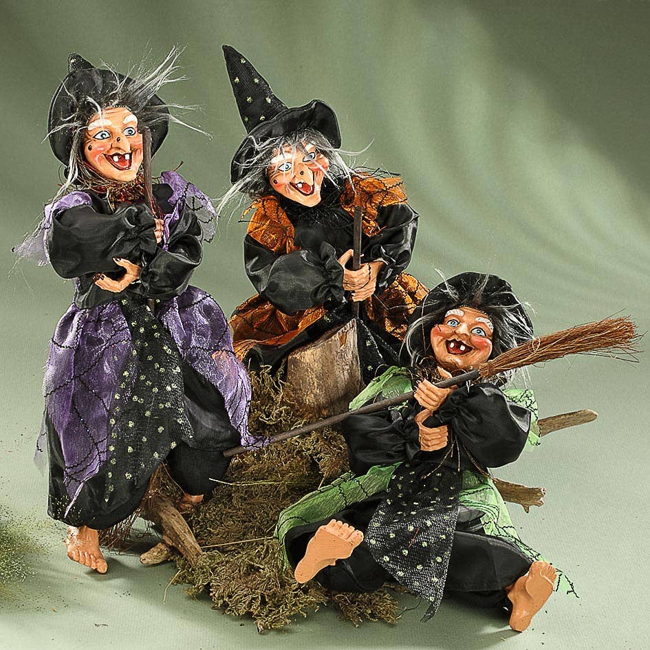 Marketplace24 - Wholesale Decorative Figurine - Kitchen Witch Doll Esmeralda purple2