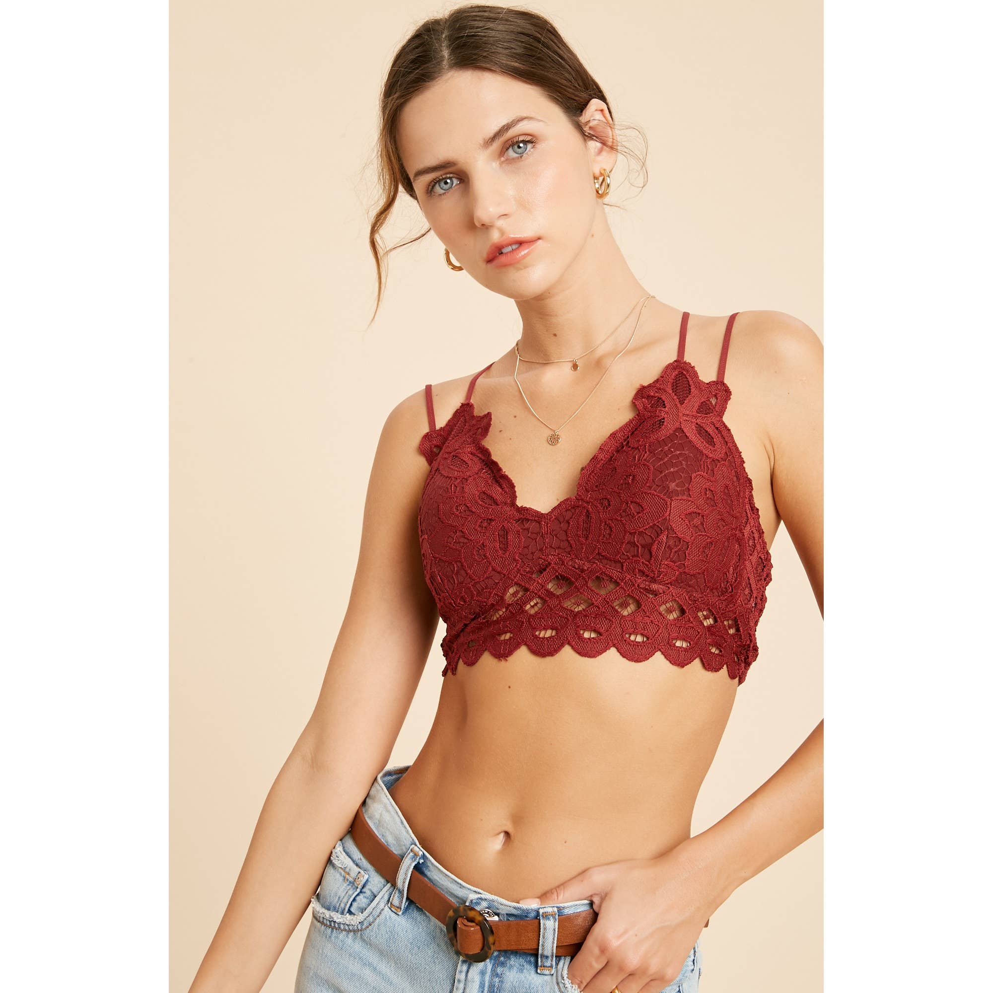 Wishlist Apparel - Wholesale Bralette - Dames - BRALETTE MET GESCHULPTE KANTEN BRALETTE MET DUBBELE BANDJES/WL17-01363