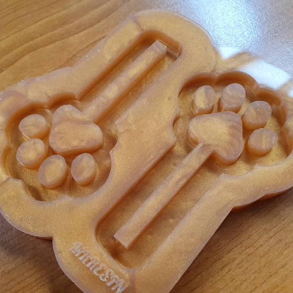 Mr Resin - Wholesale Craft Supplies - Dog Poo Bag Holder Keyring Silicone Mould1