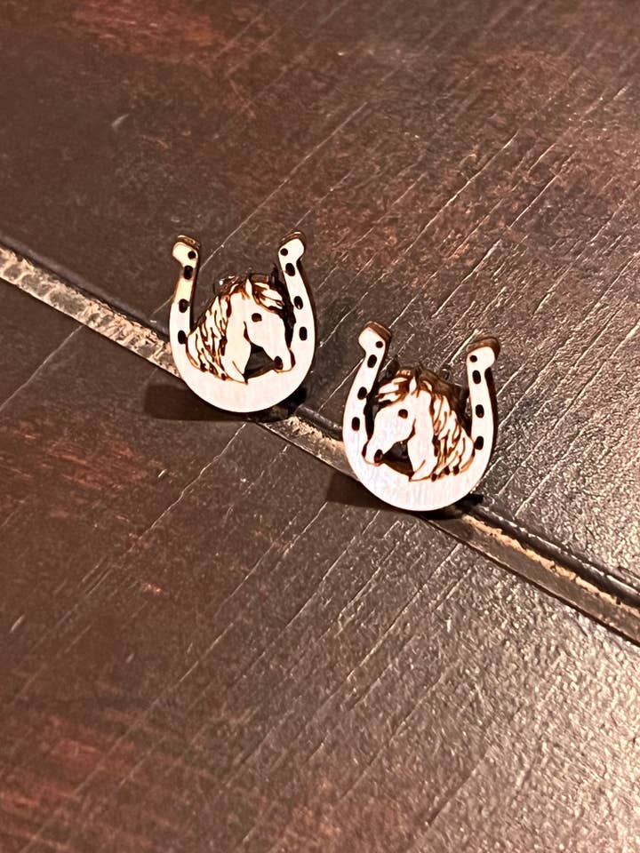 Horse Shoe Stud Earrings for wholesale by Suchfungoods