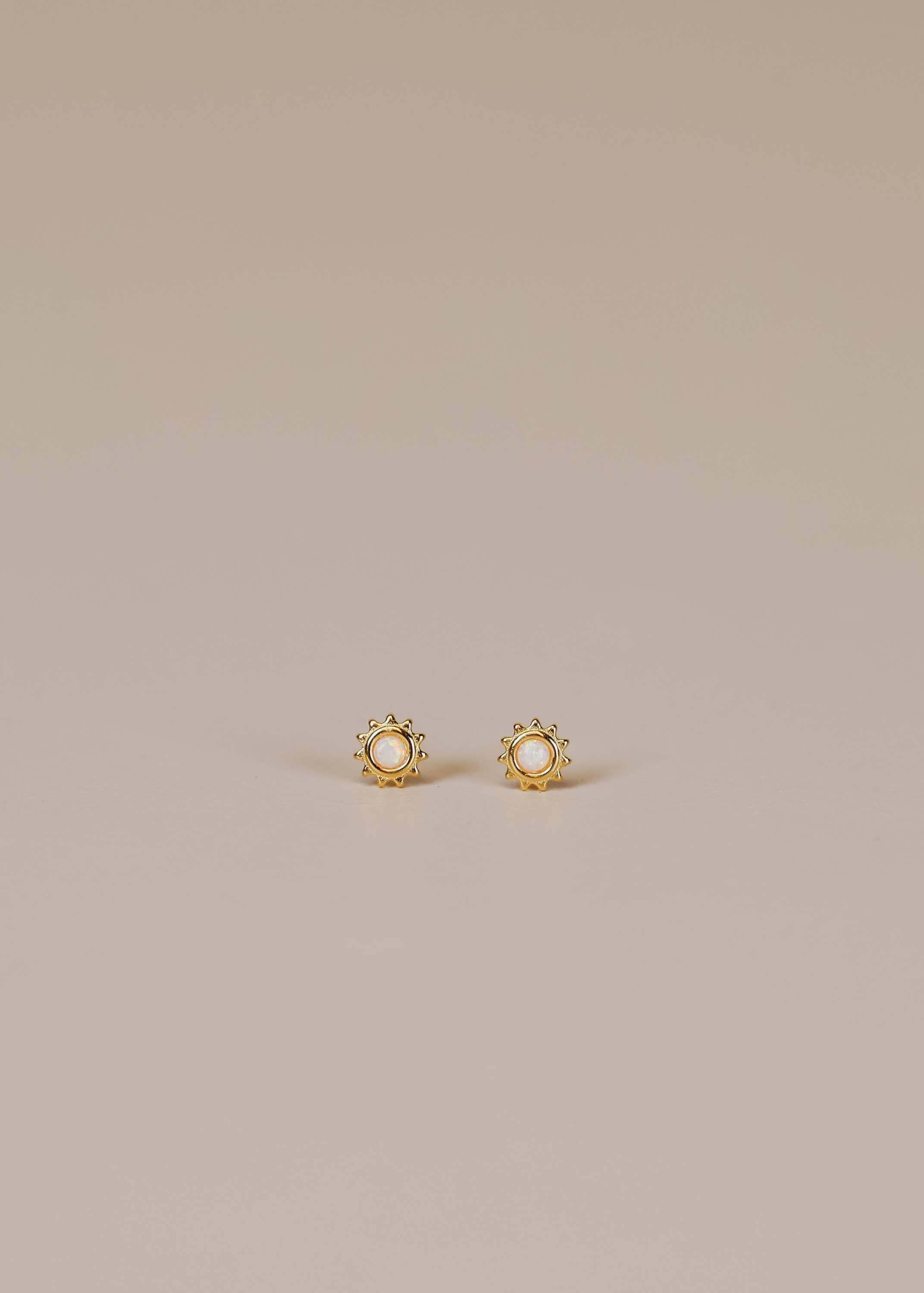 JaxKelly – wholesale Stud/post earrings – Sun Stud - White Opal - Gold Earrings4