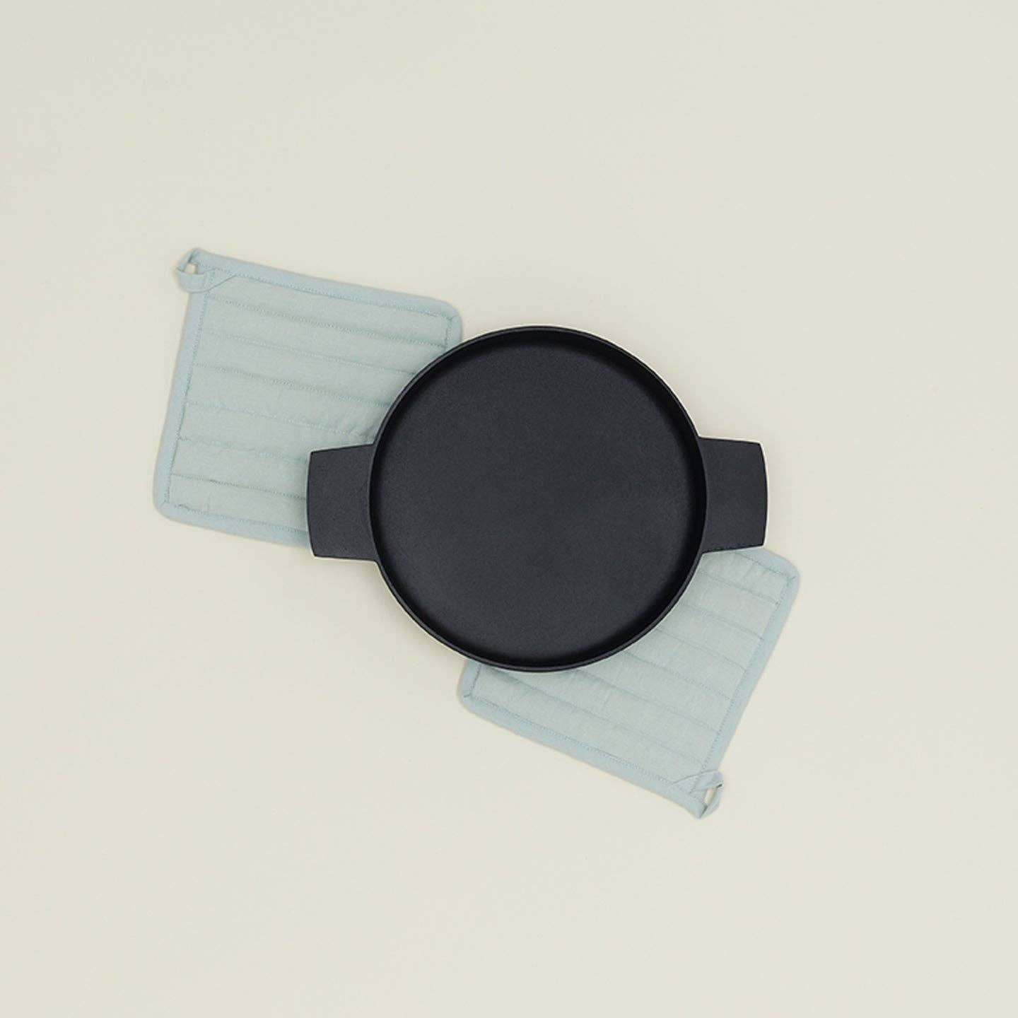 Hawkins New York - Wholesale Oven Mitt/Pot Holder - SIMPLE LINEN POT HOLDERS - SET OF 29