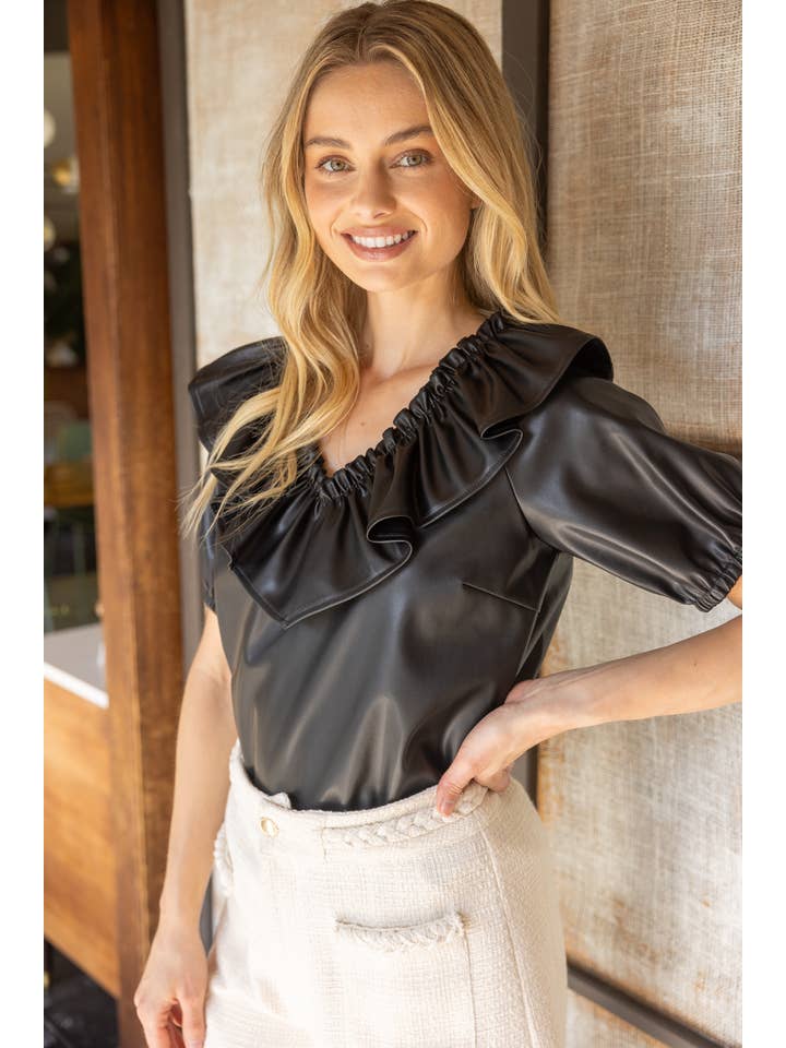 Preto 33147 Fato Largo Gola V Tampo em Pele Faux para venda a revendedores na Faire2