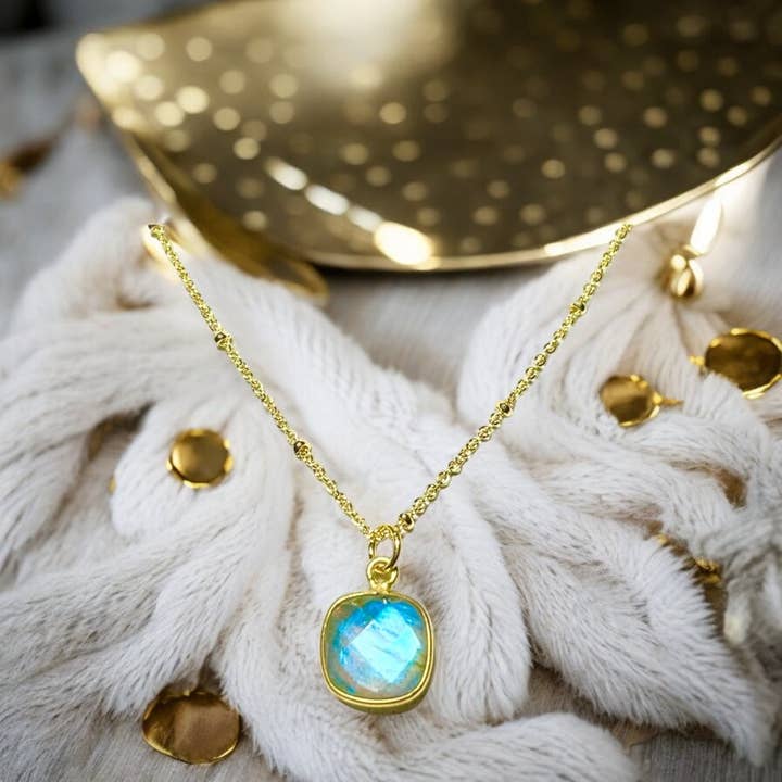 TOURMALYN - Wholesale Pendant/Charm Necklace - “MARTA” pendant gilded with fine gold Labradorite stone2