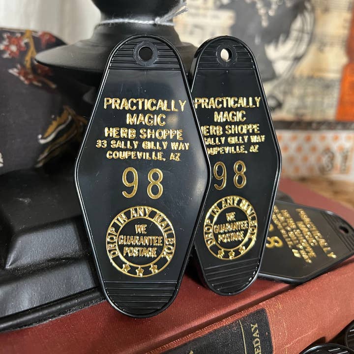 Vintage Bliss - Wholesale Keychain - Unisex - Practically Magic Motel Key Fob0