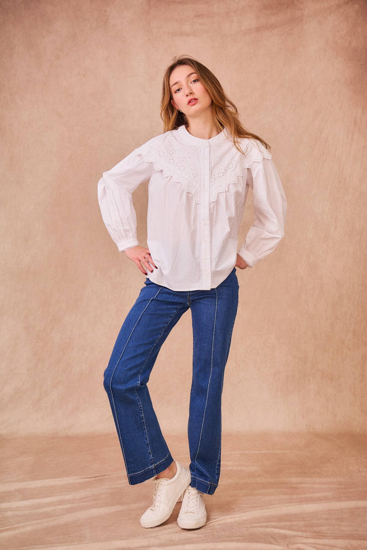 Calie Paris - Vendita all'ingrosso Camicetta - Donna - Blusa ALBERTINE in cotone popeline con ricamo4