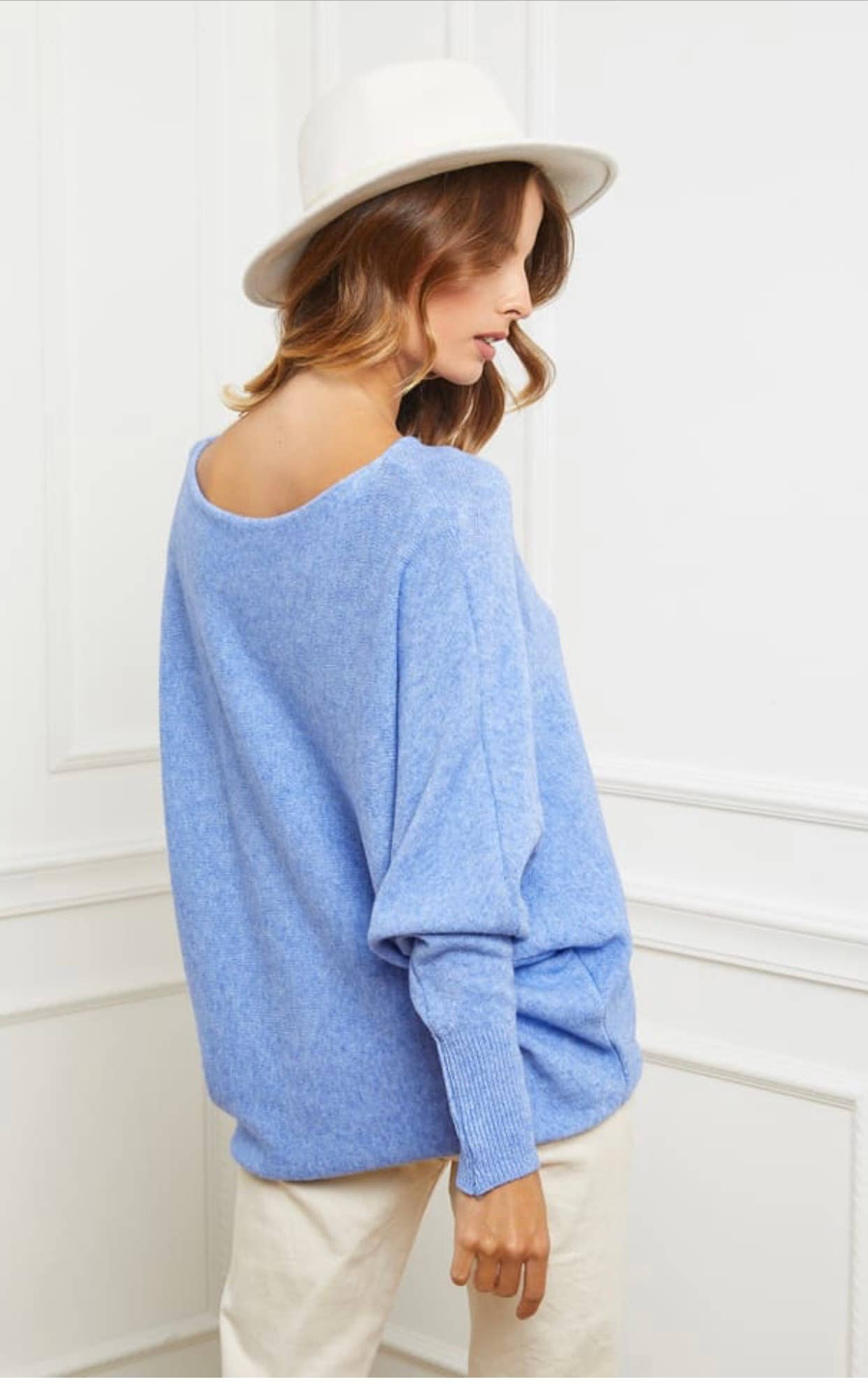 LÉA & LUC - Wholesale Knit Sweater - Women's - Star sweater REF. 009842