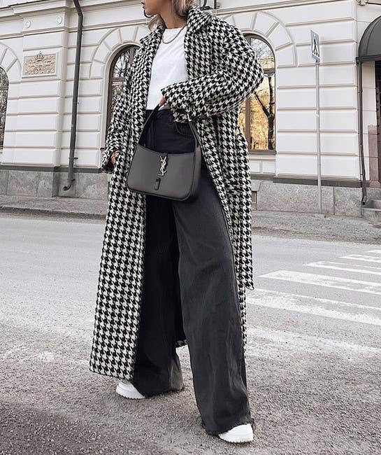 Black and white houndstooth long trench coat for wholesale on Faire4