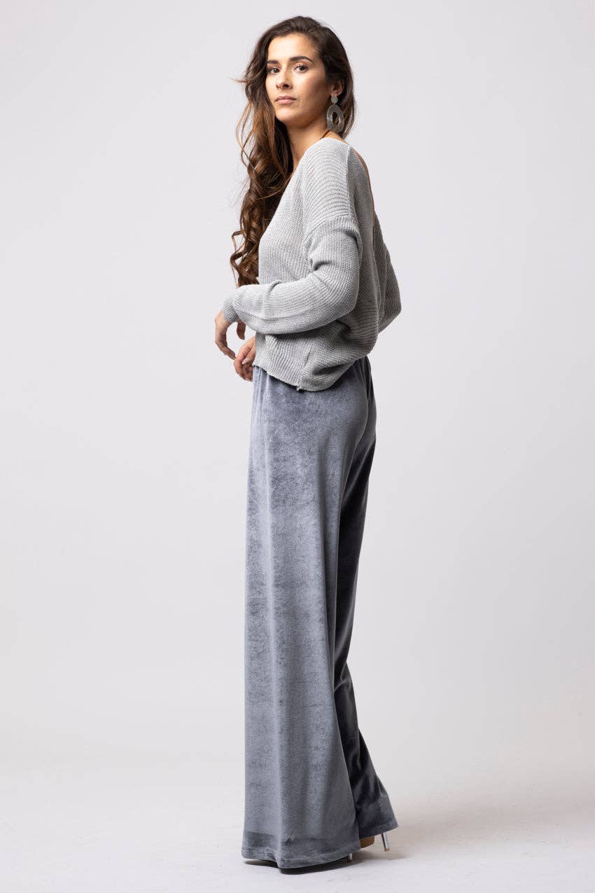 Il Quarto Stile - Wholesale Pants - Women's - Grey Velour Slide Trousers1