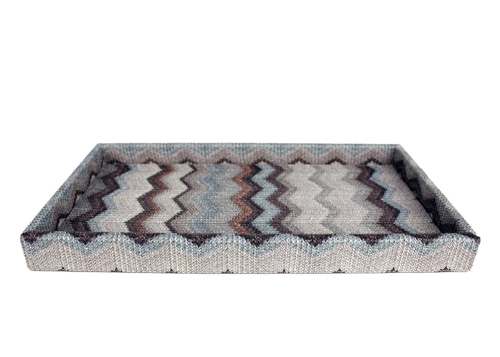 Signature Home Collection GmbH - Wholesale Decorative Tray - Rectangular synthetic leather zigzag gray cosmetic tray2