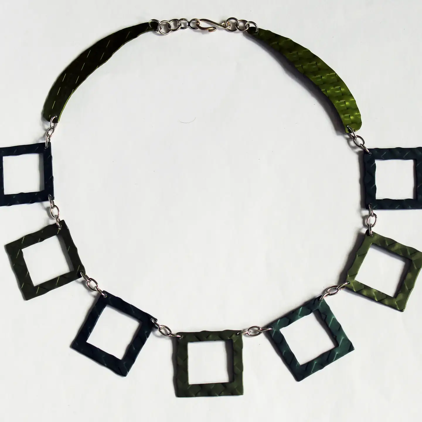 Q3 Art Inc. - Vendita all'ingrosso Collane a catena e maglie - Collana Quadrata Assortita2