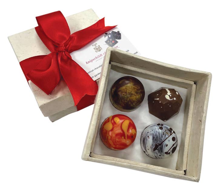 4 Piece Chocolate Box for wholesale by Knipschildt Chocolatier