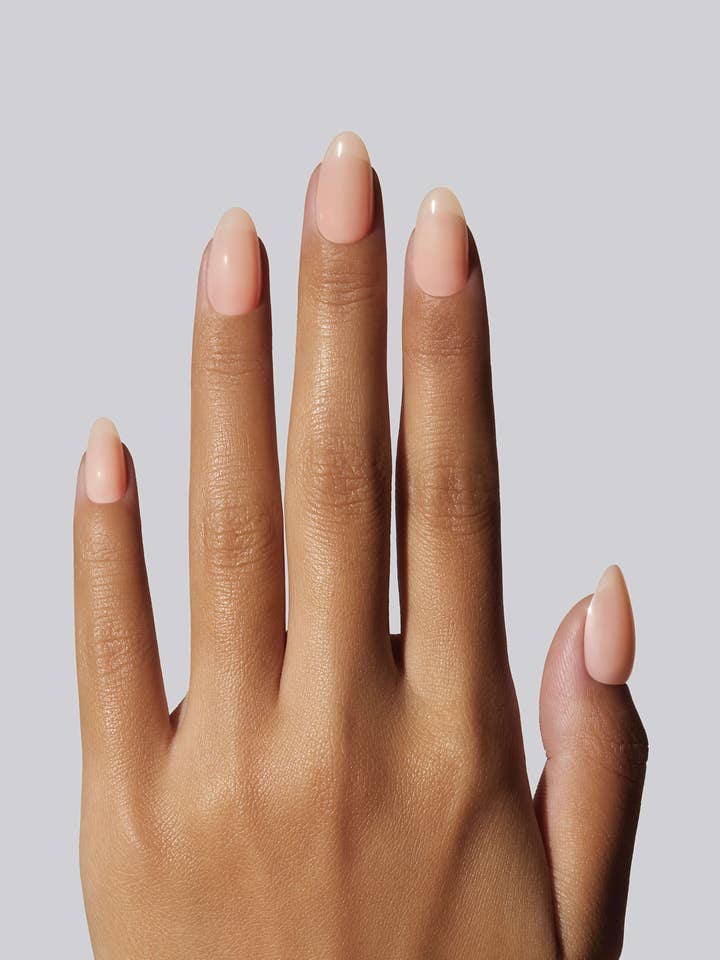 Vrai Nude (Amande Courte) pour la vente par Celebritips