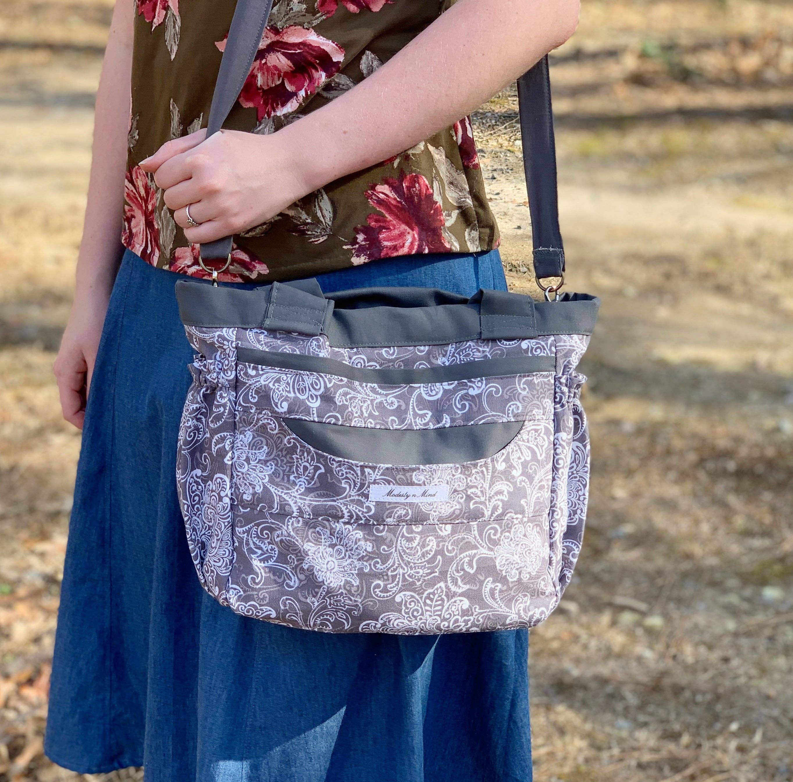 Modesty n Mind - Wholesale Tote Bag - Women's - Gray & White Mini Everything Tote10