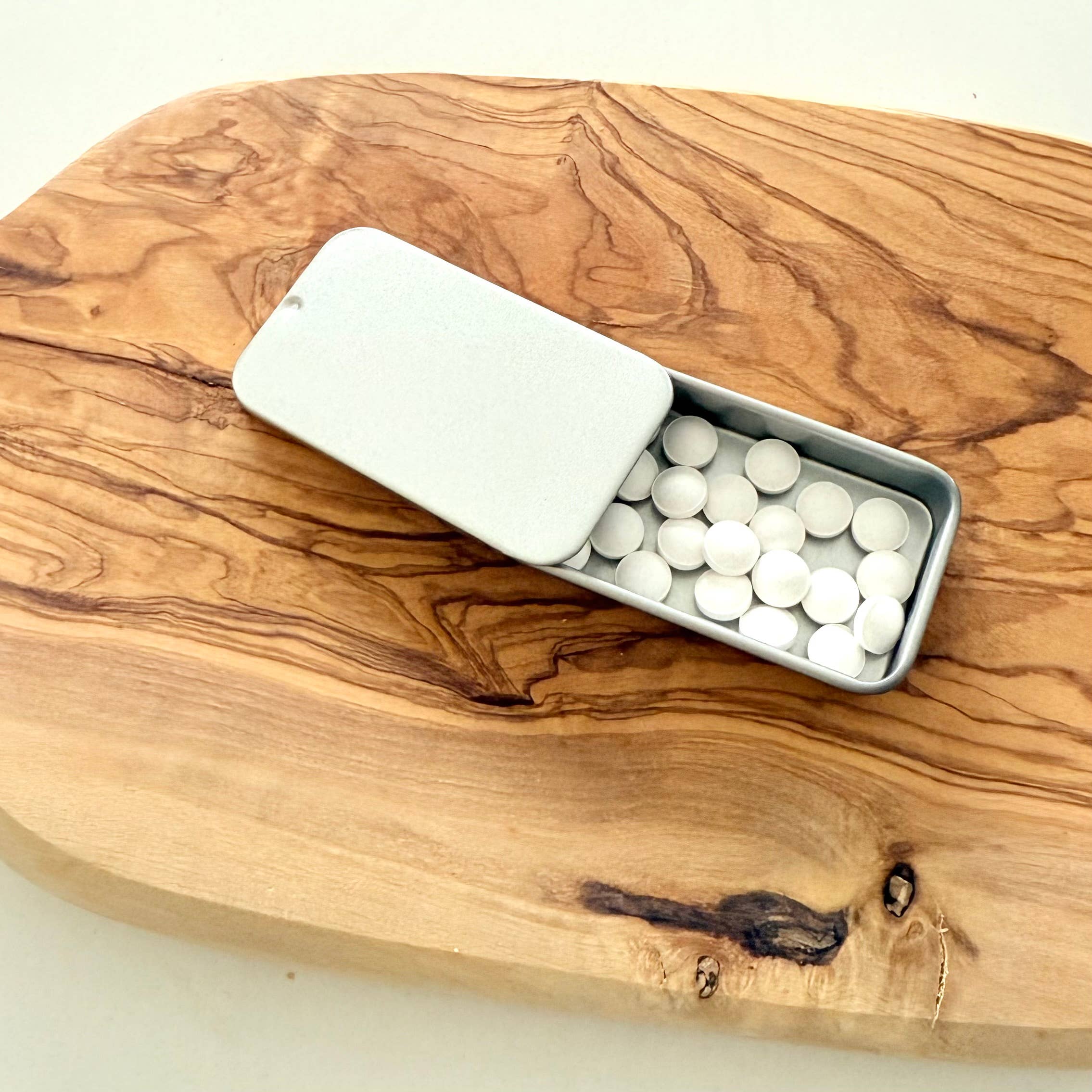 GreenWave - Wholesale Toothpaste - Travel Storage Tin 1