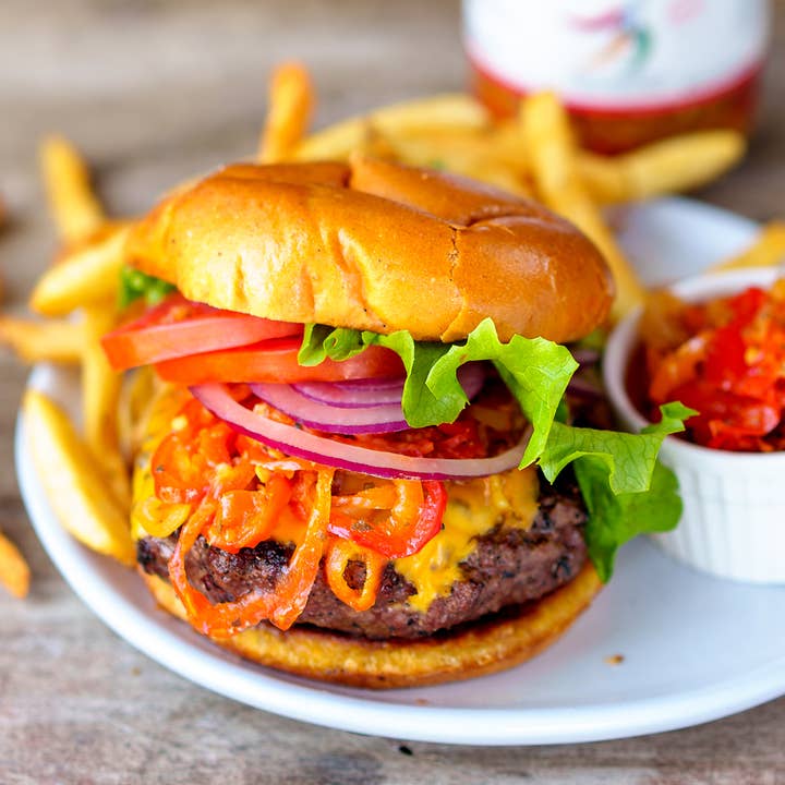 Suhey Peppers - Wholesale Pickled Vegetables - "Medium" Heat - Peppers in Olive Oil (15.5oz)2