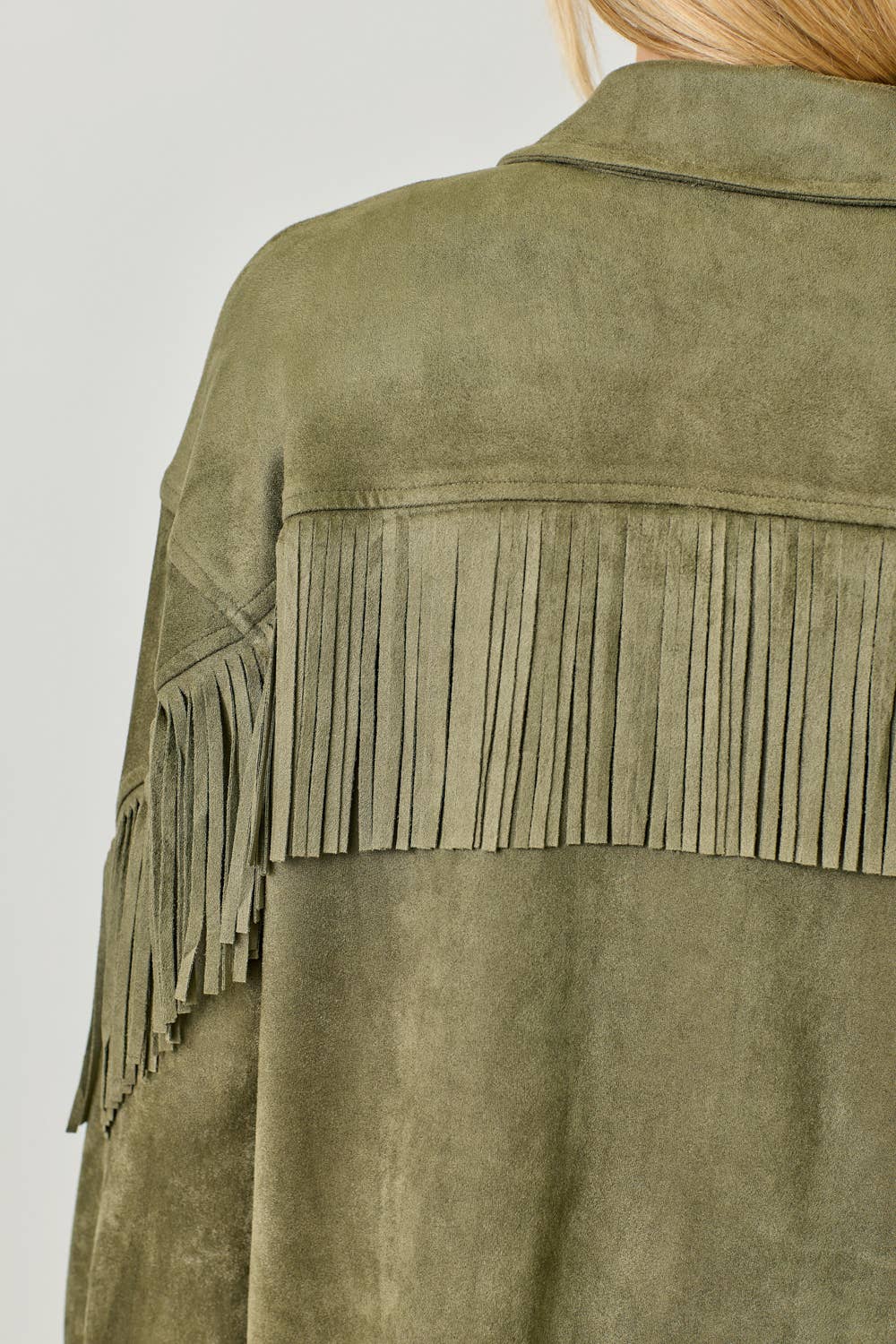 Mystree - Vendita all'ingrosso Giacca a camicia - Donna - 20609 Giacca Camicia in Suede con Dettaglio sul Retro a Frange47