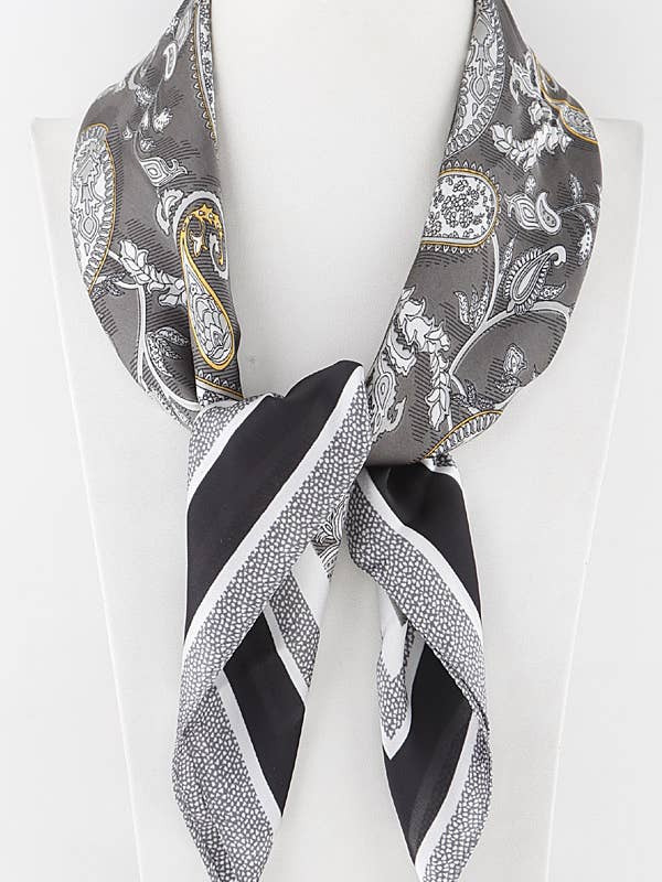 Schwarzer Wickelschal mit Paisley-Muster für den Großhandel von Shop Neighbors