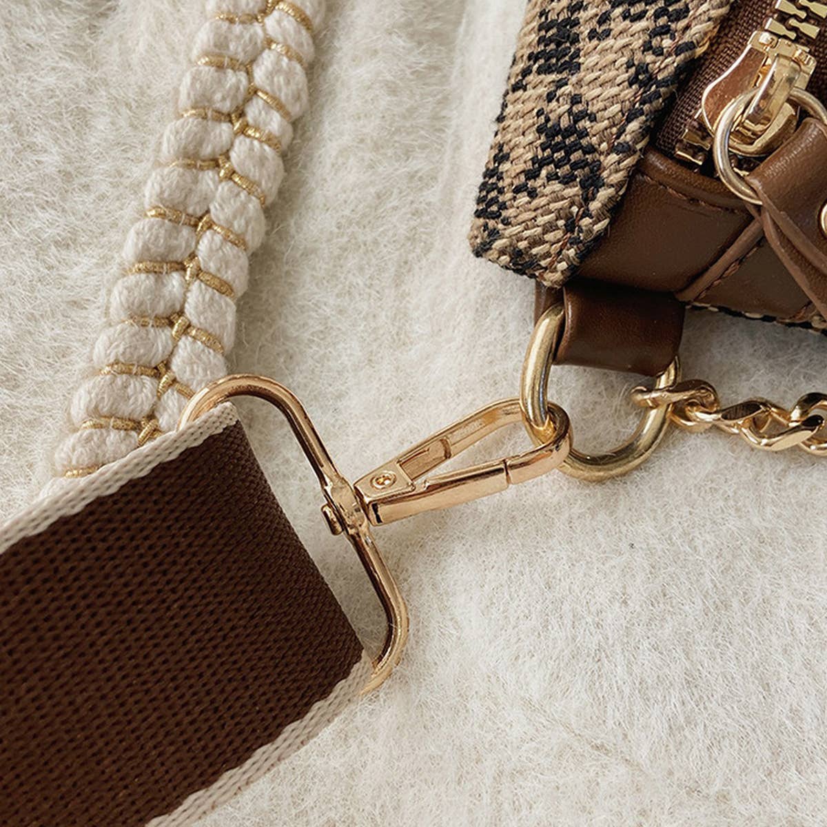 ACCITY - Wholesale Belt Bag - Women's - LEOPARD PRINT BLACK CHAIN STRAP FANNY BELT BAG_CWAB092311