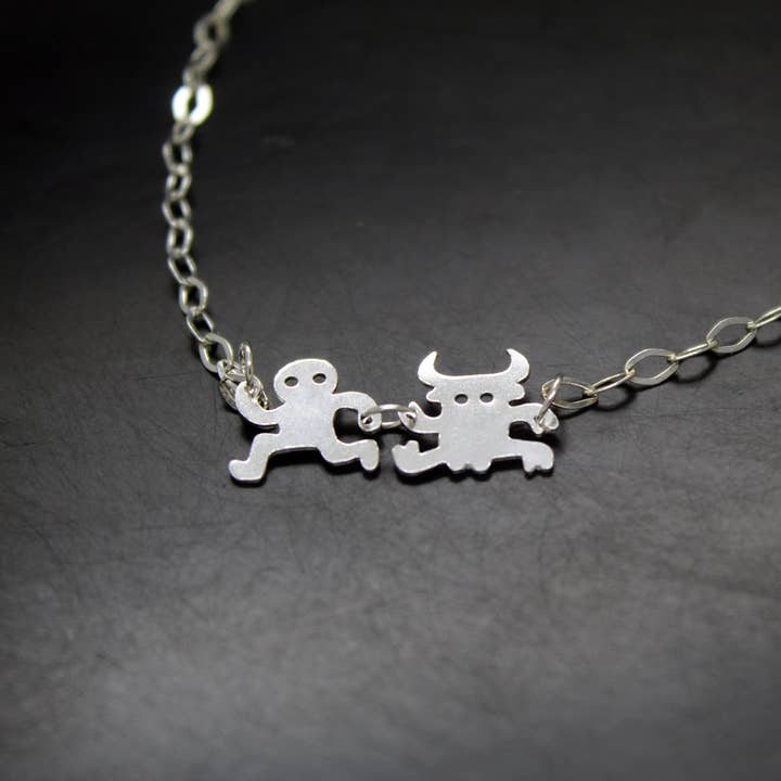 Gargantilla Encierrillo in 925 silver by Mikel Urmeneta for wholesale by Plataica