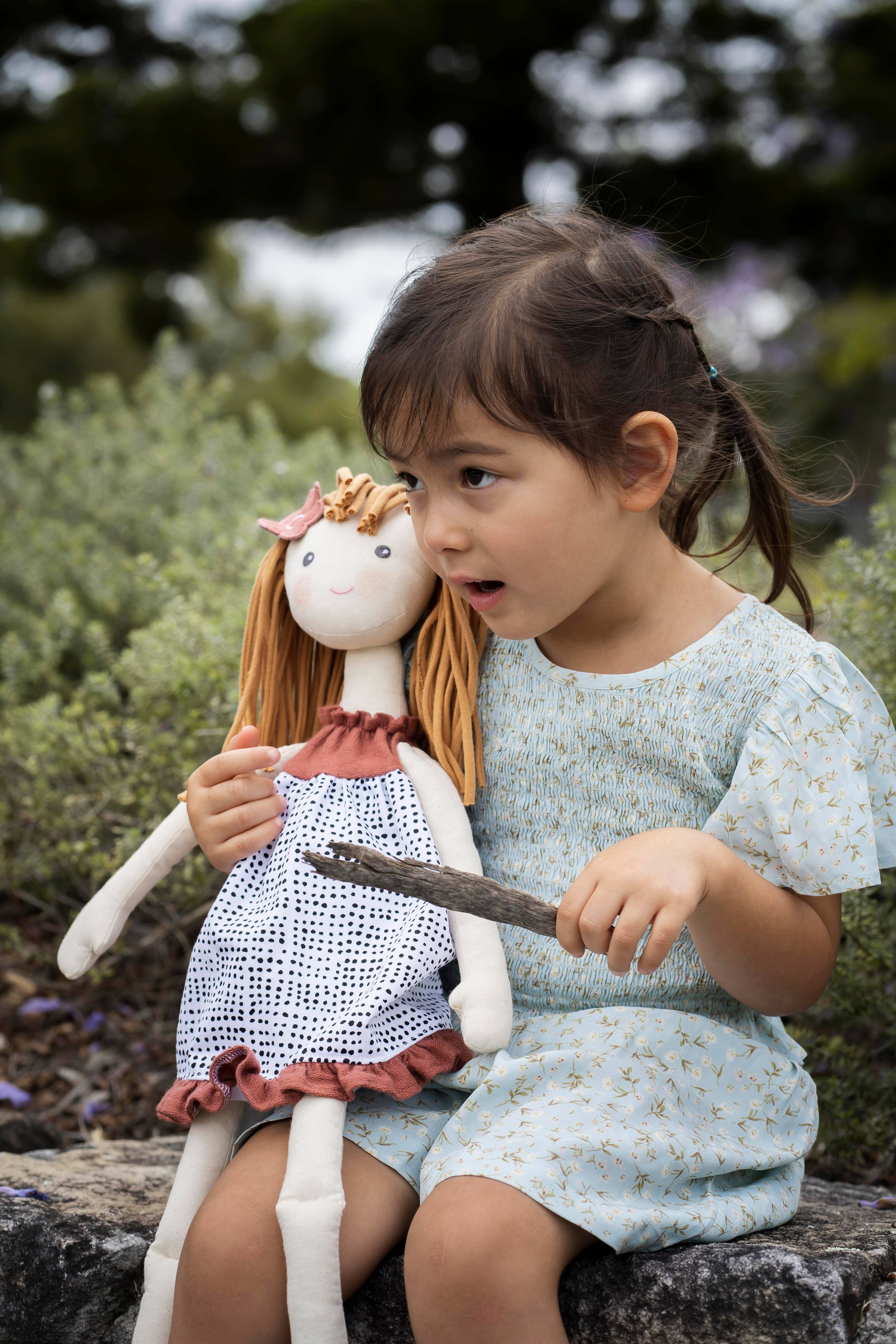 Tikiri Toys LLC - Wholesale Doll - Kids - Amber Doll in Black & White Printed Dress1