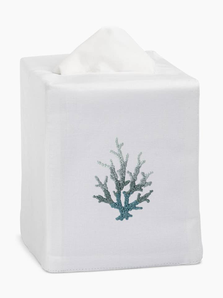 Couverture de boîte à mouchoirs bleu nœud de corail pour la vente par Henry Handwork