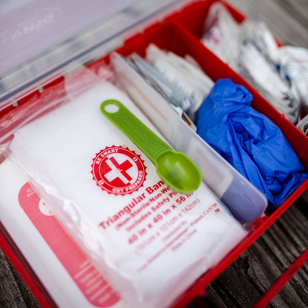 TickCheck - Wholesale Pet Grooming Tool - Dog - TickCheck Tick Remover Spoon 3 Pack- 12pc Hang Strip Display6