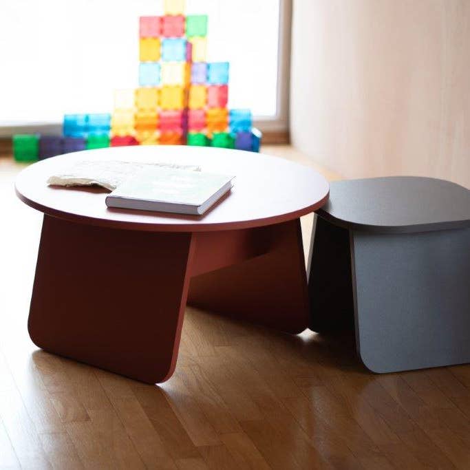 Table d'appoint ronde Momoko, grande et autres tendances Résultats pour table ronde chêne massif en vente B2B. Retours gratuits et paiement à 60 jours sur Faire sur Faire.