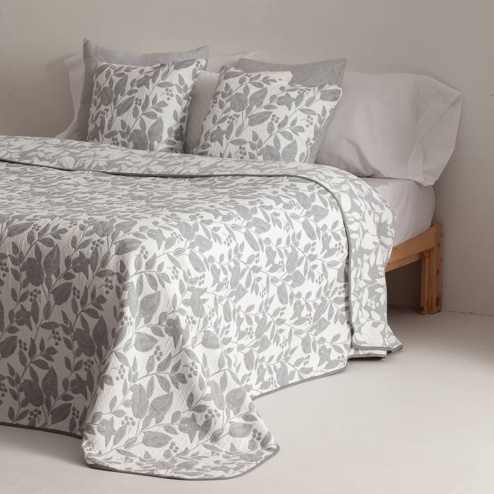 GAMUSI - Wholesale Quilt - Light cotton jacquard bedspread SALVI17